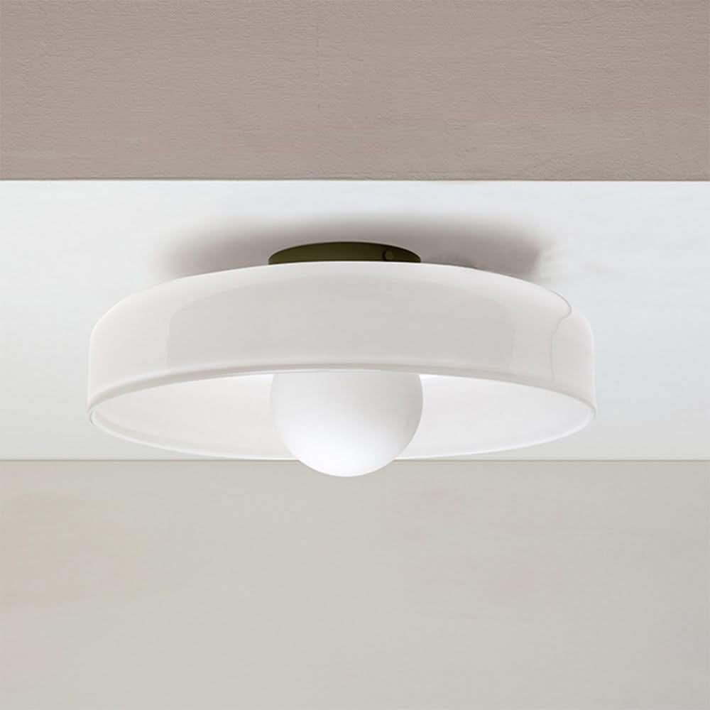Moderne rund loftslampe med elegant glasdesign til moderne stuer, køkkener og gange