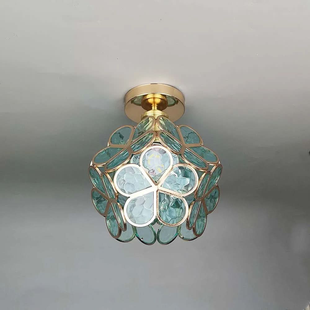 Szklana lampa sufitowa w stylu kwiatowym z delikatnymi szklanymi kwiatami, idealna do przytulnych przedpokojów i małych przestrzeni