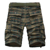 Herrshorts i rutig strandstil för avslappnad sommarbruk med militärinspirerad design – redo för vardagen