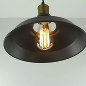 Moderne farverig metalpendel til stuer og spisesteder i moderne stil