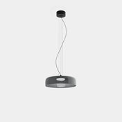 Aurora glasophængt lampe med unikt metal- og glasvedhængsdesign til moderne interiører