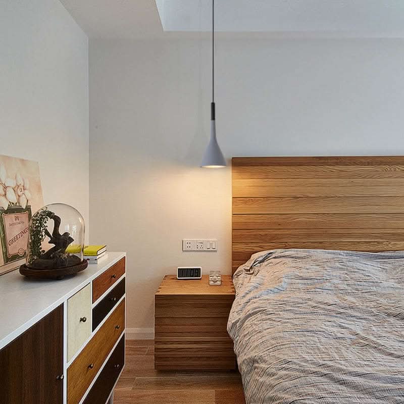 Lampada a sospensione triangolare contemporanea per soffitto soggiorno, elegante apparecchio geometrico per interni moderni