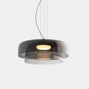 Aurora glasophængt lampe med unikt metal- og glasvedhængsdesign til moderne interiører