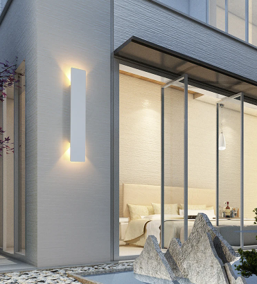 Slank udendørs vandtæt LED-strimmel i aluminium med tosidet lys til udvendig vægbelysning på huse og bygninger