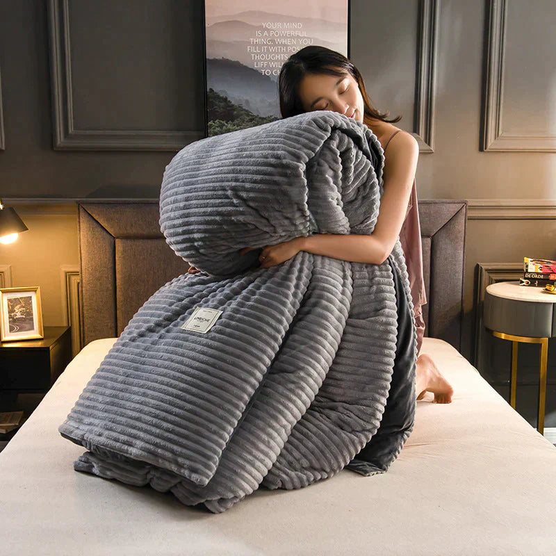 Luxurious and Comfortable Duvet Cover - DreamWeave 0