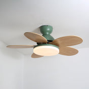Loftventilator i blomstermotiv med LED-lys