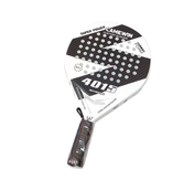 Padelracket til komfort og præcision på banen med fokus på konsekvent, præcist spil i hver duell