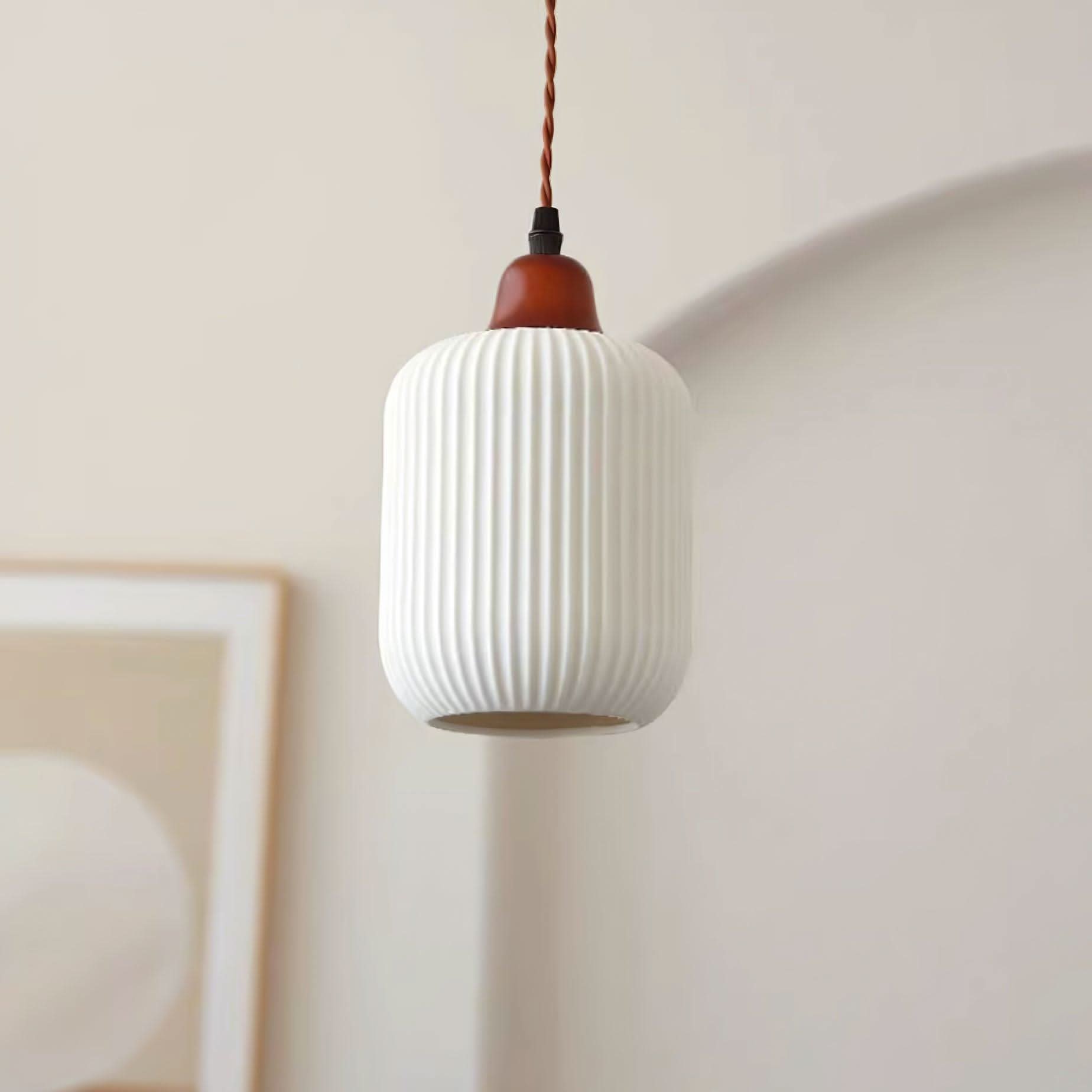 Suspension en céramique rustique avec accent en chêne pour salle à manger ou luminaire de plafond de cuisine style