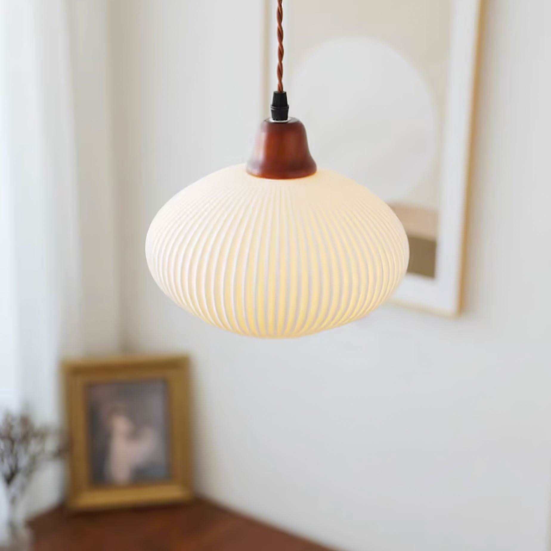 Suspension en céramique rustique avec accent en chêne pour salle à manger ou luminaire de plafond de cuisine style