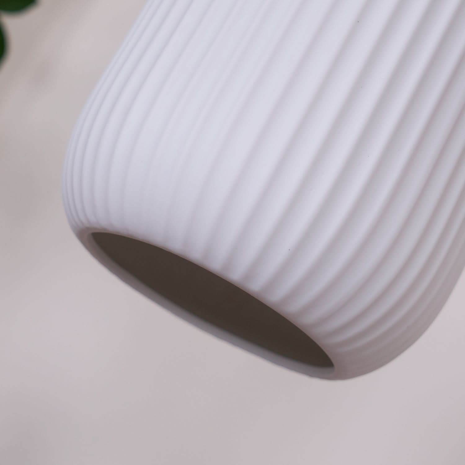 Suspension en céramique rustique avec accent en chêne pour salle à manger ou luminaire de plafond de cuisine style