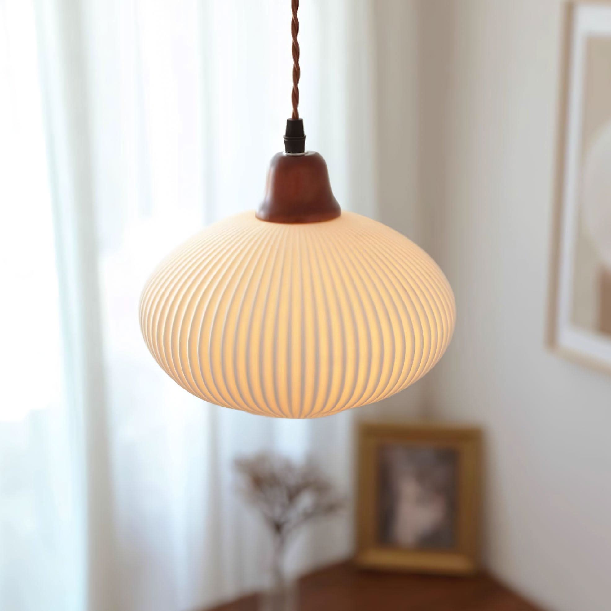 Suspension en céramique rustique avec accent en chêne pour salle à manger ou luminaire de plafond de cuisine style