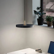 NovaLumen Moderne UFO LED Pendel Lys Med En Elegant Metalarmatur Til Moderne Interiører