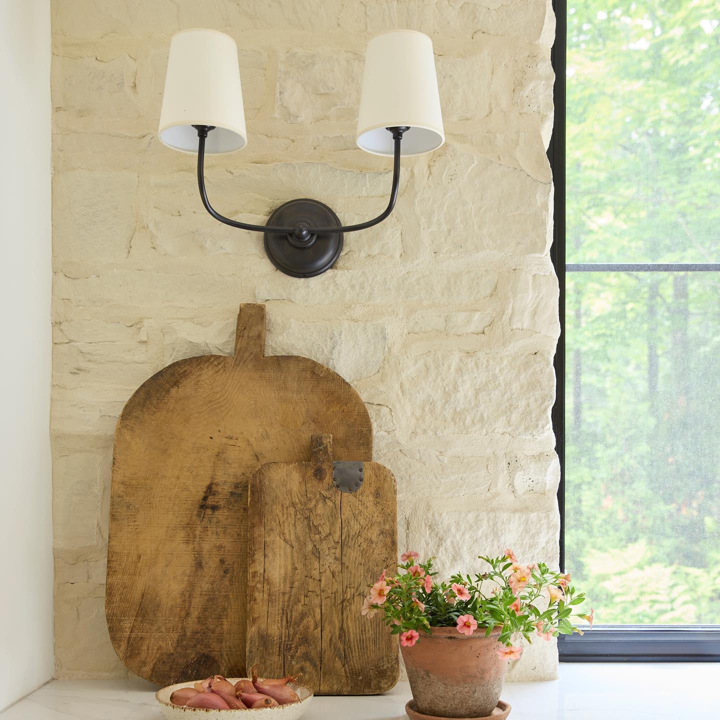 Vendome Wall Sconce Vintage | Elegant Indoor Wall Lights | Brass Wall Lamp | Curved Arm Light Fixture | Soft Linen Shade Sconce - Zardee 3