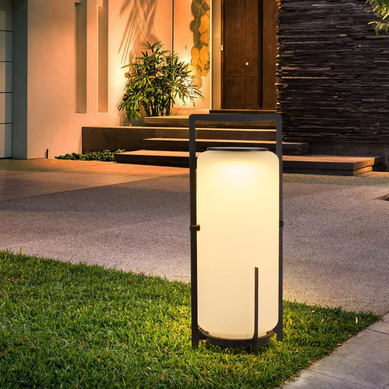 Zonne-energie_Patiolamp_met_LED_Verlichting__Energiezuinig_en_Waterdicht_1.png