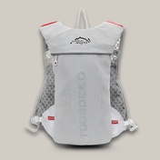 Mochila ligera para correr con almacenamiento de hidratación para trail runs y aventuras cortas en movimiento