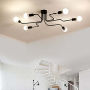 Nova industriel sort metal loftlampe til moderne interiører og minimalistiske rum med tidløs appel