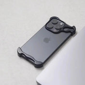 AeroGuard Aluminiumlegering Stødfanger Telefoncover til iPhone, Slankt Design og Præcise Udskæringer til iPhone