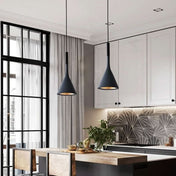 Lampada a sospensione triangolare contemporanea per soffitto soggiorno, elegante apparecchio geometrico per interni moderni