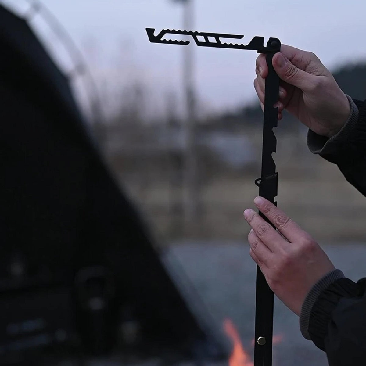 Support lumineux portable réglable en acier inoxydable TrailNova pour camping, éclairage extérieur et voyages