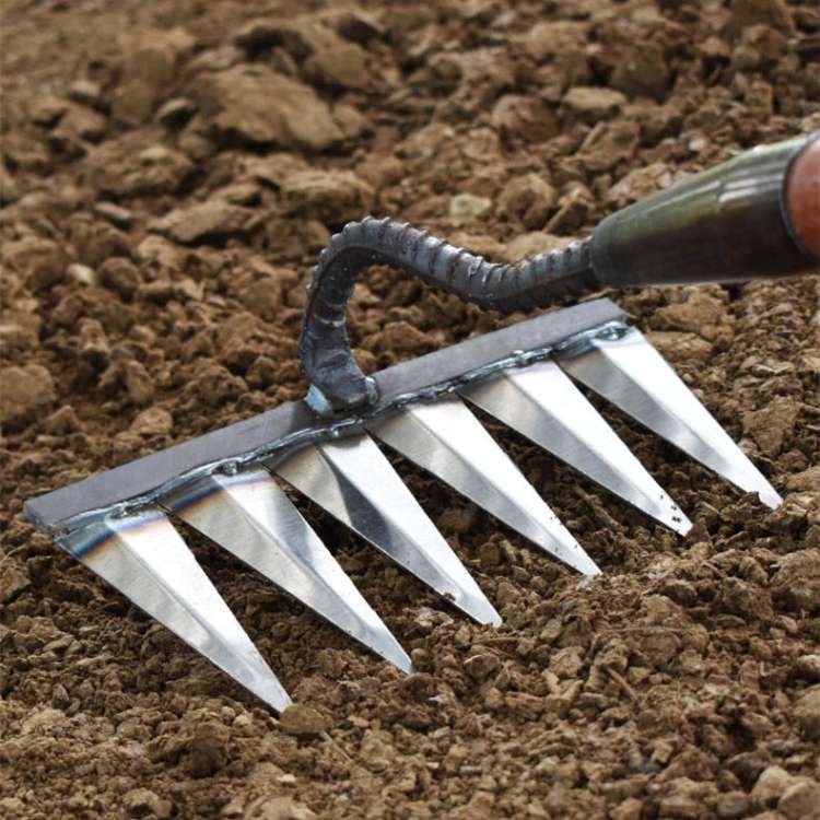 lawnliberator-steel-rake-steel-rake-341351.jpg